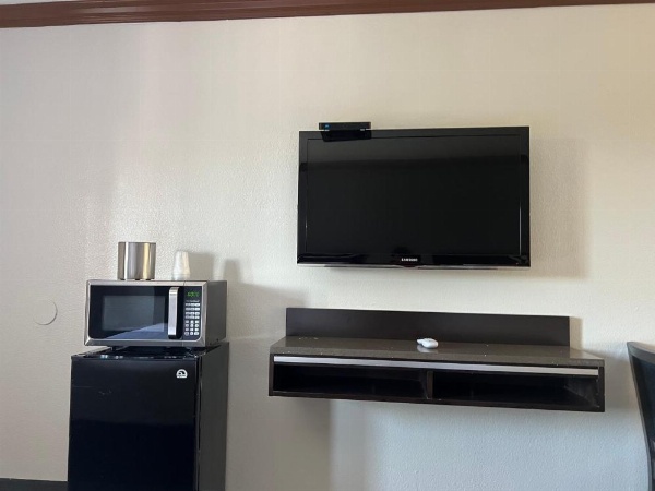 Starlight Inn Huntington Beach image 15